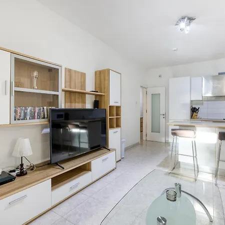 Spacious, In Paceville/st Julians By 360 Estates Apartament St. Julian's