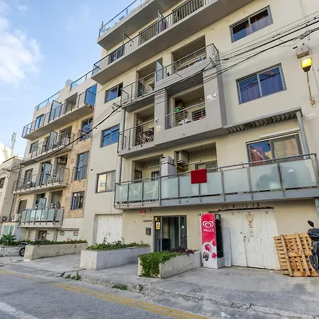 Spacious, In Paceville/st Julians By 360 Estates San Ġiljan