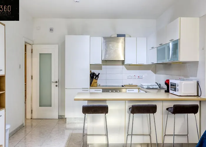 Spacious, In Paceville/st Julians By 360 Estates Διαμέρισμα *